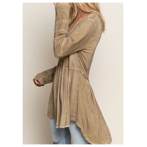 Pol Boho High Low Hem Tunic in Olive - Picture 5 of 8